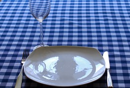 Custom printed tablecloths and table runners for businesses in Joliet, Will and DuPage County Illinois